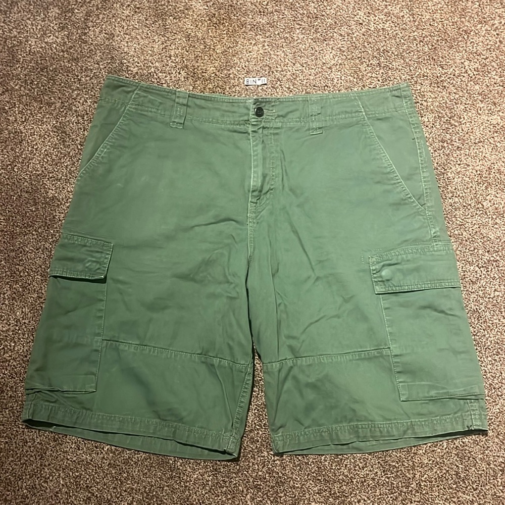 Size 38 Hurley cargo shorts